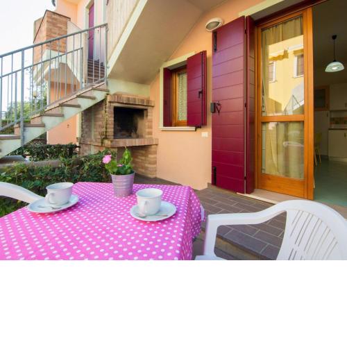 Attractive Holiday Home in Rosolina near Lungomare Beach