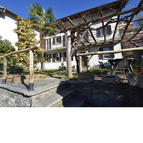 Attractive Holiday Home in Trarego Viggiona with Garden