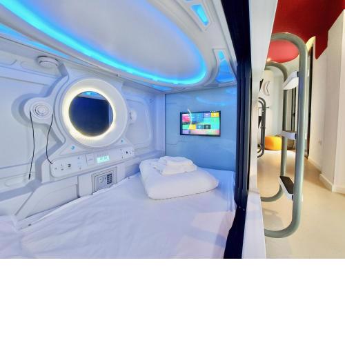 Atypicap Capsule Hostel