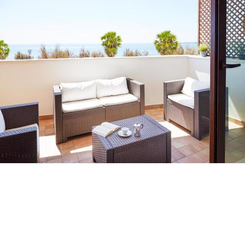 Aura CaseSicule, only for Sea View Lovers, Modern Style Apartment in City Center, Wi-Fi