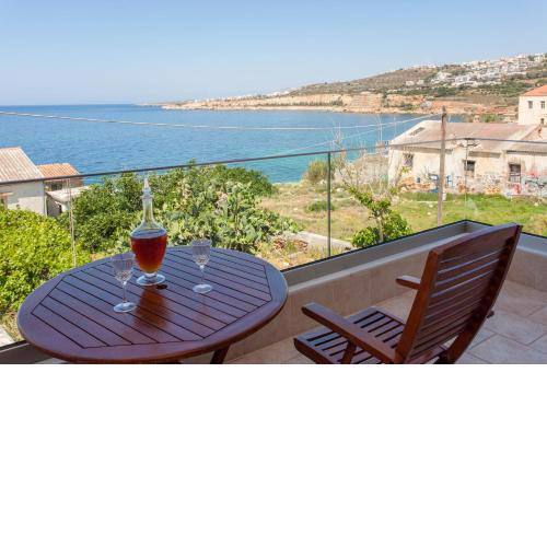 Aura Estate