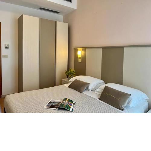 Aura Living Hotel