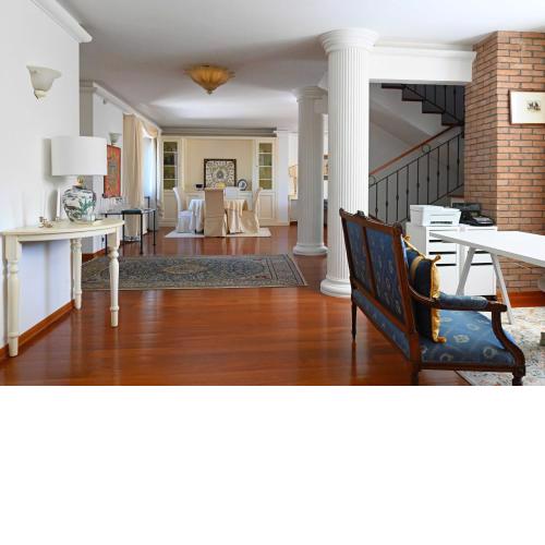 Aura Relais
