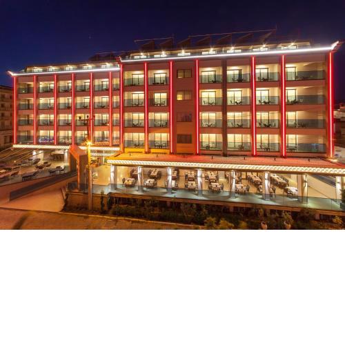 Aurasia Deluxe Hotel