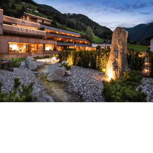 Aurina Lodges