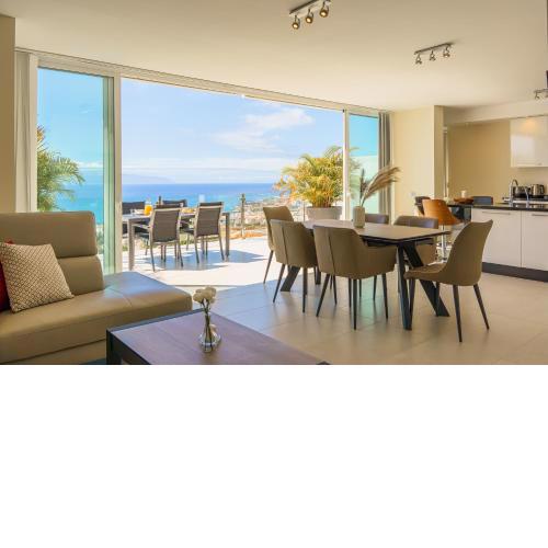 Aurora - Luxurious vacation triplex with beautiful panoramic sea views