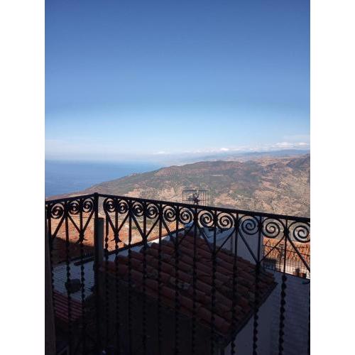 AURUSA - Casa Vacanze Pollina, Sicilia autentica