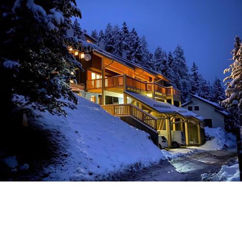 Auszeit Ferienhaus für 6 Personen ,mit großer Terrasse und Panoramablick, Turracher Höhe -A1 Haus 436 a links-