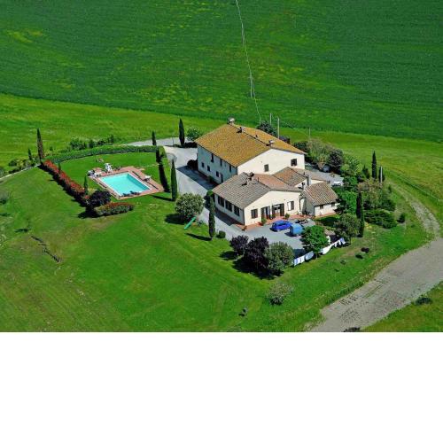 Authentic farmhouse in the Val D Orcia with pool and stunning views