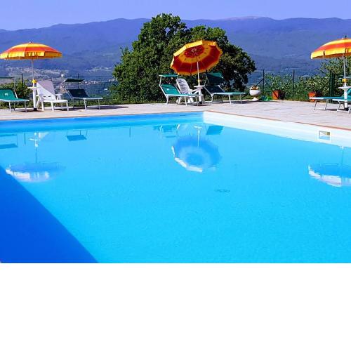 Authentic farmhouse with pool jacuzzi playground garden