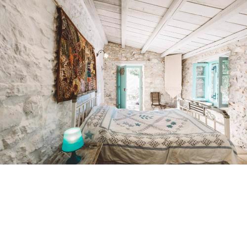 Authentic Greek Cottage- Daisy- Great Sea Views