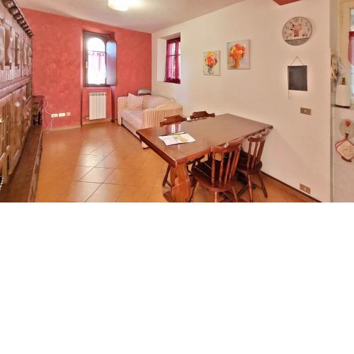 Authentic mountain house in Barzio center