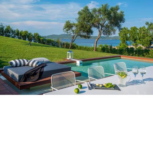 Avaton Luxury Hotel & Villas – Relais & Chateaux