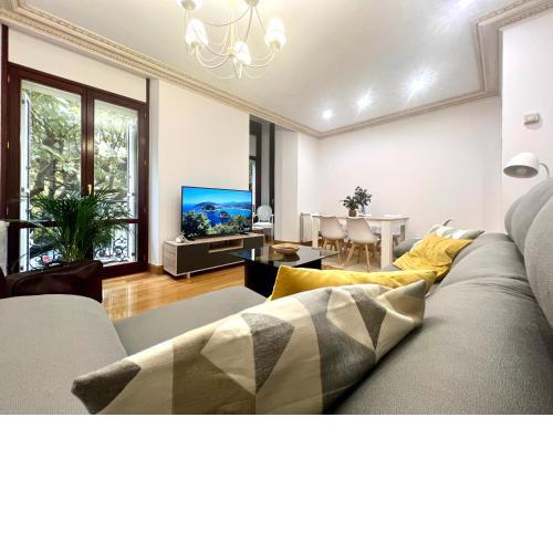 Avenida 12 apartment