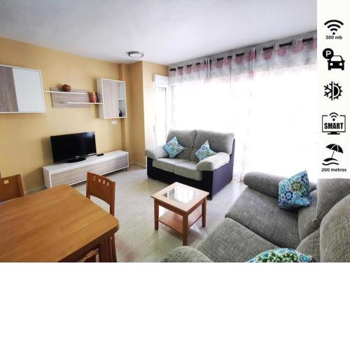 Avenida Principal con Aire Acondicionado, Parking, Wifi y cerca de la playa