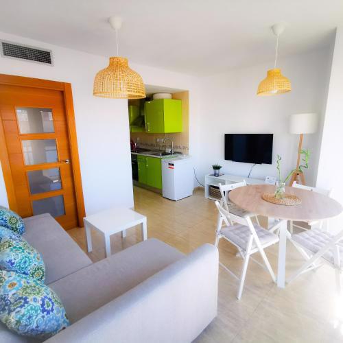 Avenida Principal con Aire Acondicionado, Wifi y Parking