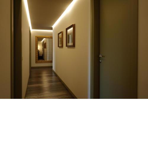 Avenue Rooms