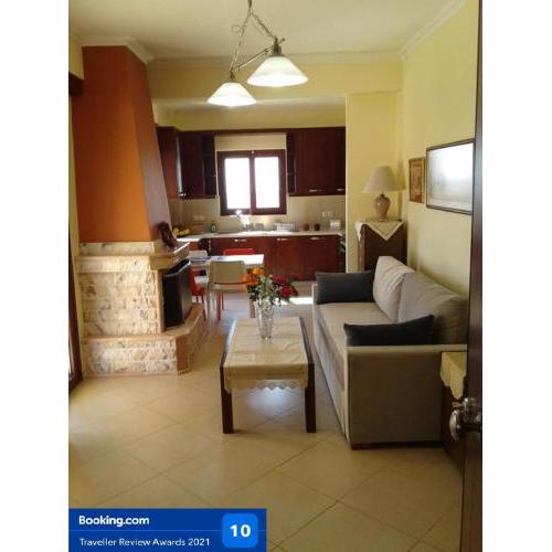 Avia, house with privillaged view, 100 meters from the sea
