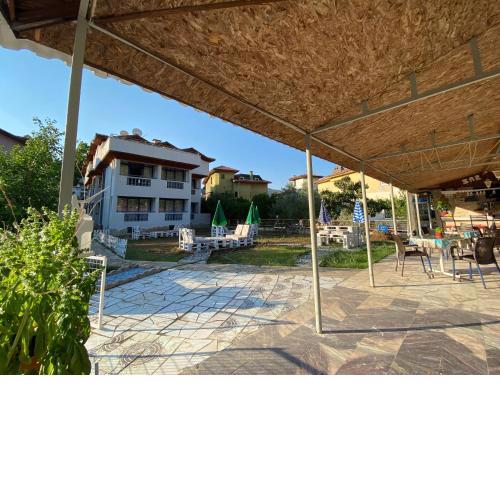 Avlu 2 apart otel