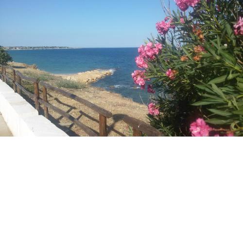 Avola Holidays