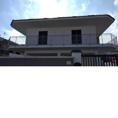 Avola lungomare appartamento in villa con vista mare