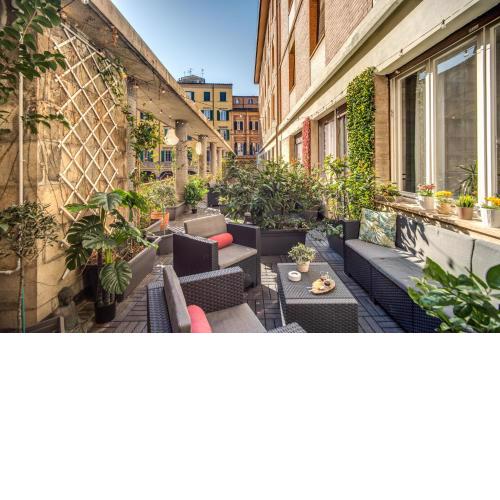 AwesHome Hanging Gardens