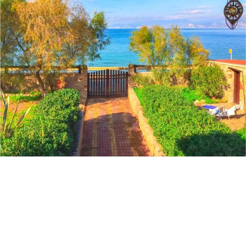 Awesome apartment in Alepochori with 2 Bedrooms and WiFi