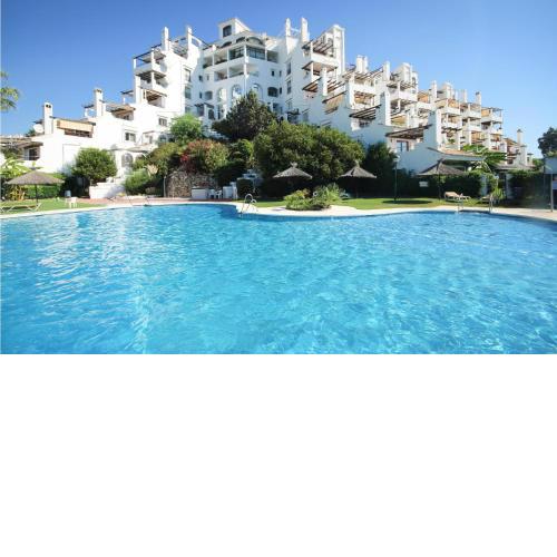 Awesome Apartment In Calahonda With 2 Bedrooms, Outdoor Swimming Pool And Swimming Pool