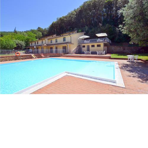 Awesome apartment in Castiglion Fiorentino with Outdoor swimming pool, WiFi and 1 Bedrooms