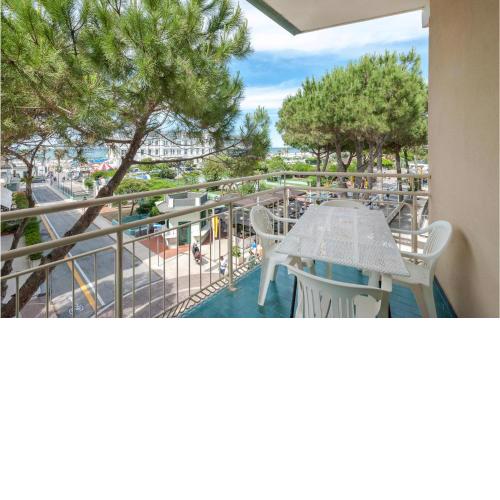 Awesome apartment in Cattolica with WiFi