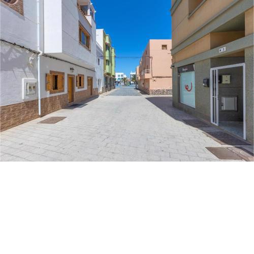 Awesome Apartment In Corralejo With Internet And 2 Bedrooms