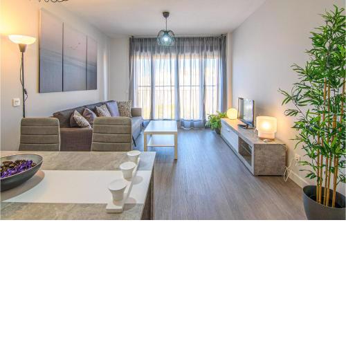 Awesome apartment in Jerez de la Frontera with WiFi and 2 Bedrooms