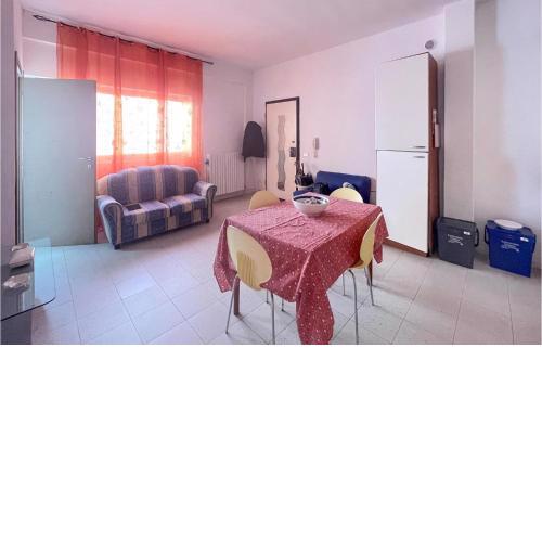 Awesome apartment in Lecce with 2 Bedrooms and WiFi