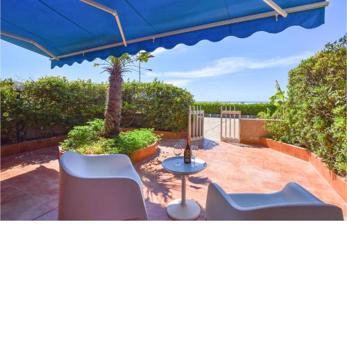Awesome apartment in Marina di Ragusa with 3 Bedrooms and WiFi
