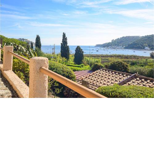 Awesome apartment in Porto Azzurro with WiFi