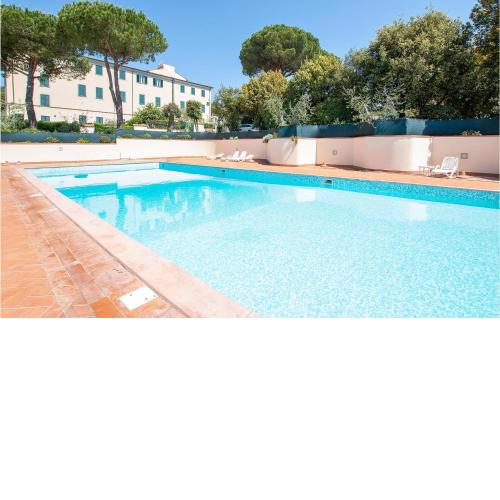 Awesome apartment in Quercianella with Outdoor swimming pool, WiFi and 1 Bedrooms