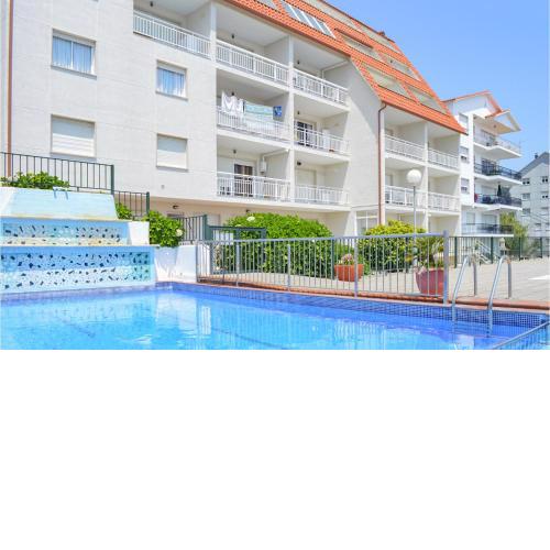 Awesome apartment in Raxó with Outdoor swimming pool, WiFi and 2 Bedrooms
