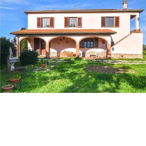 Awesome apartment in Riotorto with 3 Bedrooms