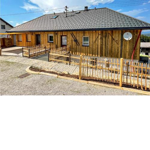Awesome apartment in Sarleinsbach with Internet and 2 Bedrooms