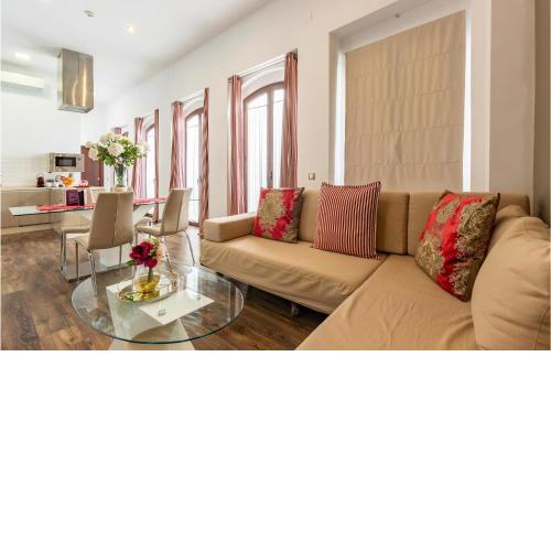 Awesome apartment in Sevilla with WiFi and 1 Bedrooms