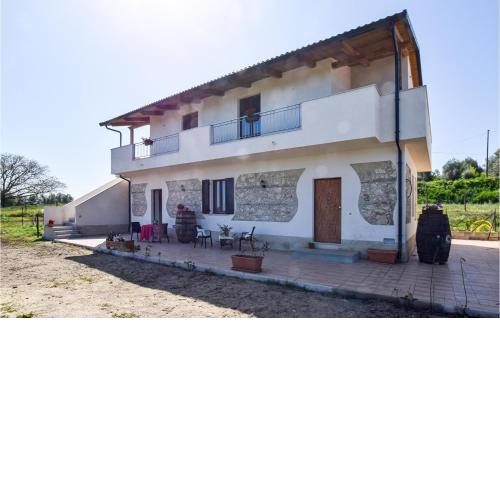 Awesome apartment in Zambrone with WiFi and 1 Bedrooms