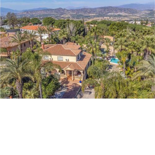Awesome Home In Alhaurn De La Torre With Outdoor Swimming Pool, 5 Bedrooms And Swimming Pool