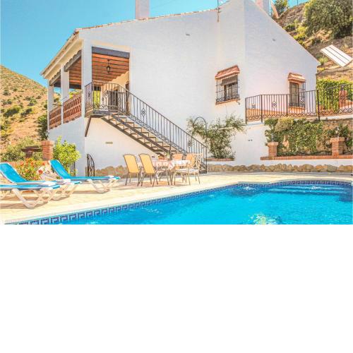 Awesome home in Alora-El Chorro with 3 Bedrooms, WiFi and Outdoor swimming pool