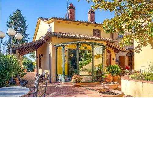 Awesome home in Arezzo with WiFi and three Bedrooms