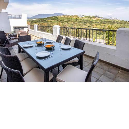 Awesome Home In Bahia De Casares With Wifi, Outdoor Swimming Pool And Swimming Pool