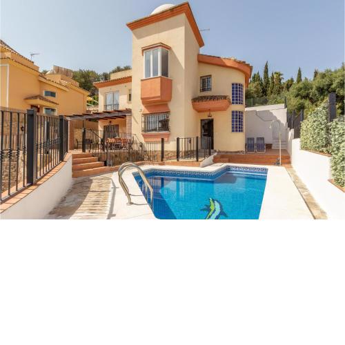 Awesome Home In Benalmdena With 3 Bedrooms, Outdoor Swimming Pool And Wifi