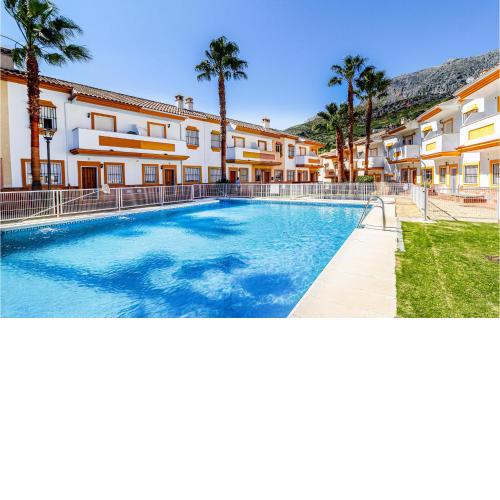 Awesome home in Benaojn with 3 Bedrooms, WiFi and Outdoor swimming pool