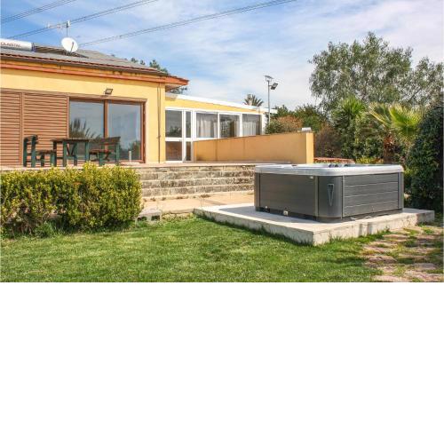 Awesome home in Chiaramonte Gulfi with WiFi and 2 Bedrooms