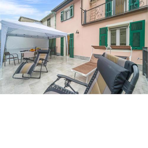 Awesome home in Cicagna with 3 Bedrooms and WiFi