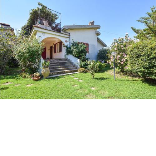 Awesome home in Davoli with WiFi and 4 Bedrooms
